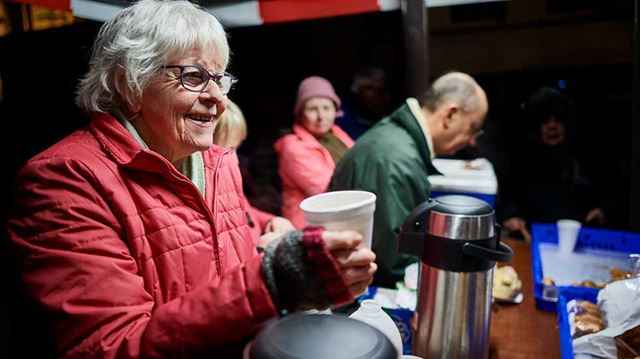 How to volunteer this Christmas woman serving soup